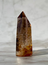 Indlæs billede til gallerivisning MAGIC TOWER - Smokey Phantom Quartz w. Golden Healer (6) Druze The Crystal Avenues 
