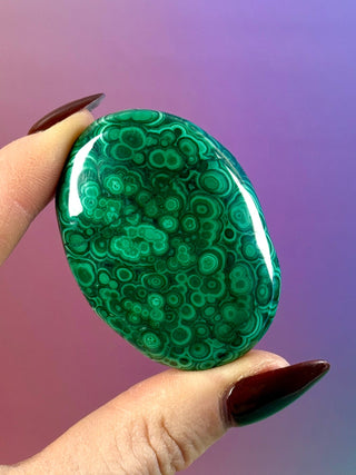 MALACHITE PALM STONE (9) Palm stone The Crystal Avenues 