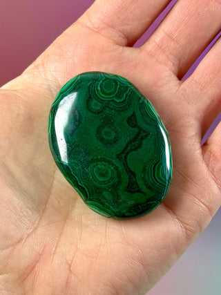 MALACHITE PALM STONE (9) Palm stone The Crystal Avenues 