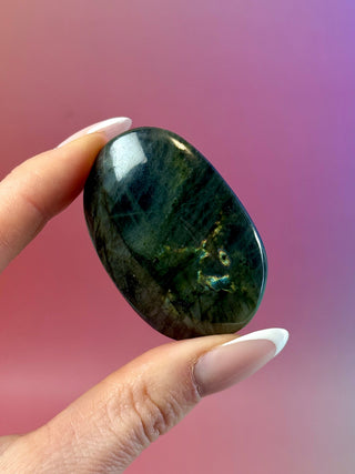 MIDNIGHT LABRADORITE PALM STONE (7) Palm stone The Crystal Avenues 
