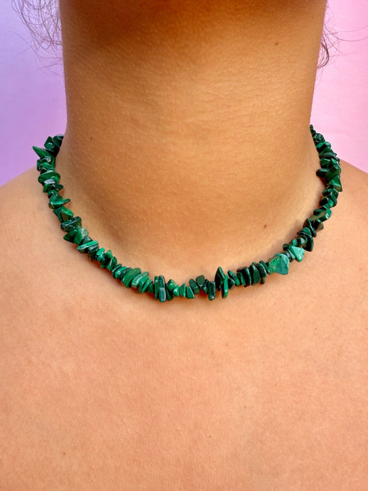 NATURAL MALACHITE CHIP CHOKER NECKLACE Necklace The Crystal Avenues 