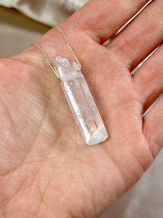 NATURAL ROCK CRYSTAL POINT PENDANT (2) pendant The Crystal Avenues 