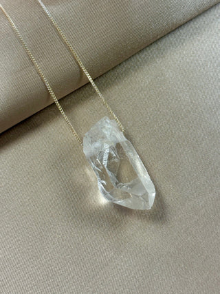 NATURAL ROCK CRYSTAL POINT PENDANT (4) pendant The Crystal Avenues 