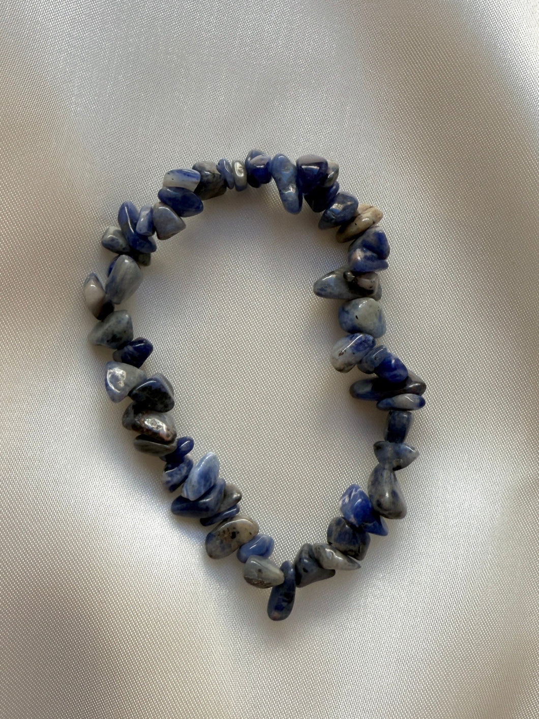 NATURAL SODALITE CHIP BRACELET Bracelet The Crystal Avenues 