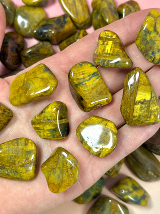 NELLITE (LIONSKIN) TUMBLE STONE Tumble Stone The Crystal Avenues 