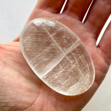 Load image into Gallery viewer, OPTICAL CALCITE PALM STONE (1) Palmstone The Crystal Avenues 
