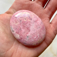 Load image into Gallery viewer, PERUVIAN RHODONITE PALM STONE (4) tumble stone The Crystal Avenues 
