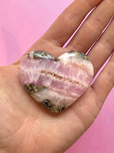 Indlæs billede til gallerivisning PINK ARAGONITE HEART (10) tumble stone The Crystal Avenues 
