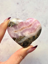 Indlæs billede til gallerivisning PINK ARAGONITE HEART (4) tumble stone The Crystal Avenues 
