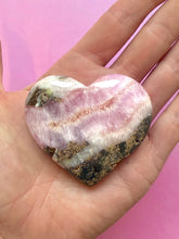 Indlæs billede til gallerivisning PINK ARAGONITE HEART (4) tumble stone The Crystal Avenues 
