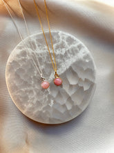 Indlæs billede til gallerivisning PINK OPAL CRYSTAL NECKLACE - ROUND PENDANT Necklace The Crystal Avenues 
