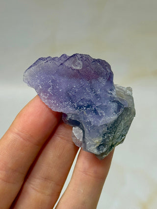 PURPLE FLUORITE CLUSTER W. CALCITE (25) Raw Crystal The Crystal Avenues 