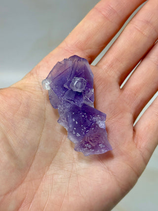 PURPLE FLUORITE CLUSTER W. CALCITE (28) Raw Crystal The Crystal Avenues 
