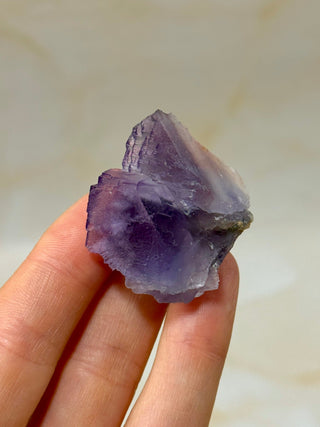 PURPLE FLUORITE CLUSTER W. CALCITE (29) Raw Crystal The Crystal Avenues 