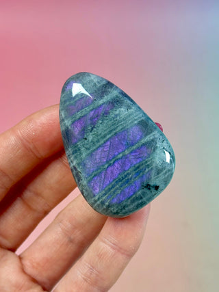 PURPLE LABRADORITE PALM STONE (15) tumble stone The Crystal Avenues 