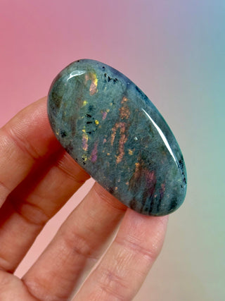PURPLE LABRADORITE PALM STONE (8) tumble stone The Crystal Avenues 