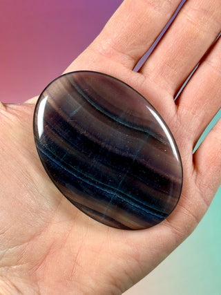 RAINBOW FLUORITE PALM STONE - EXCLUSIVE QUALITY (7) Palm stone The Crystal Avenues 