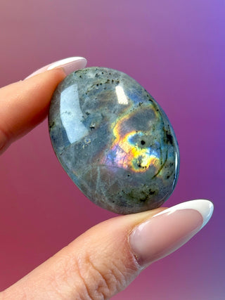 RAINBOW LABRADORITE PALM STONE (27) Palm stone The Crystal Avenues 