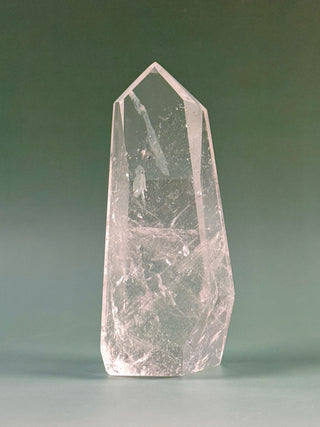 ROCK CRYSTAL TOWER - A QUALITY (9) The Crystal Avenues 