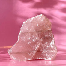 Indlæs billede til gallerivisning ROSE QUARTZ LARGE 1.6 KG (4) Raw Crystal The Crystal Avenues 
