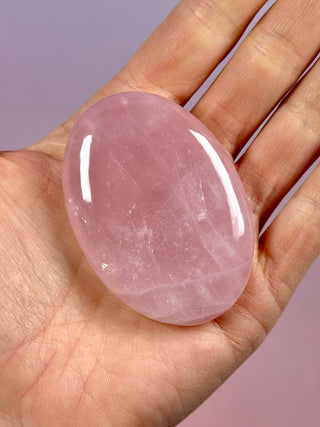ROSE QUARTZ PALM STONE - EXTRA QUALITY (1) The Crystal Avenues 