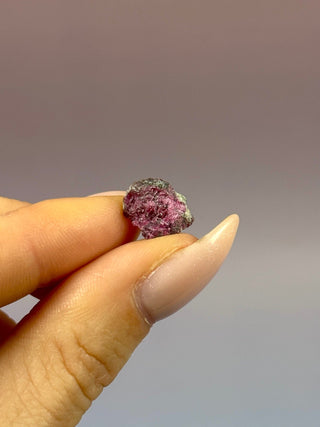 RUBY - GREENLAND (7) Raw Crystal The Crystal Avenues 