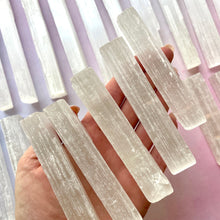 Indlæs billede til gallerivisning SELENITE STICKS The Crystal Avenues 
