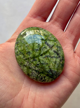 SERPENTINE PALM STONE (G) Palm stone The Crystal Avenues 