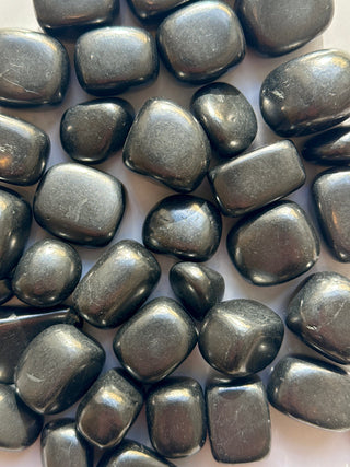 SHUNGITE TUMBLE STONE Raw Crystal The Crystal Avenues 