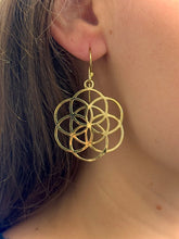 Indlæs billede til gallerivisning THE SEED OF LIFE BRASS EARRINGS The Crystal Avenues 
