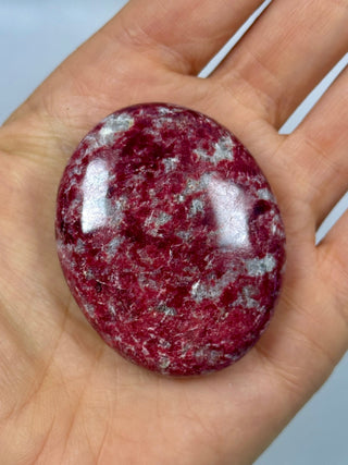 THULITE PALM STONE (3) tumble stone The Crystal Avenues 
