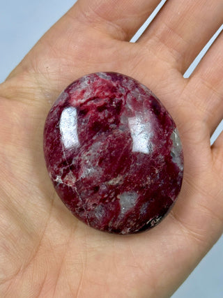 THULITE PALM STONE (7) tumble stone The Crystal Avenues 