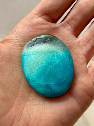 TURQUOISE CHRYSOCOLLA PALM STONE (6) tumble stone The Crystal Avenues 