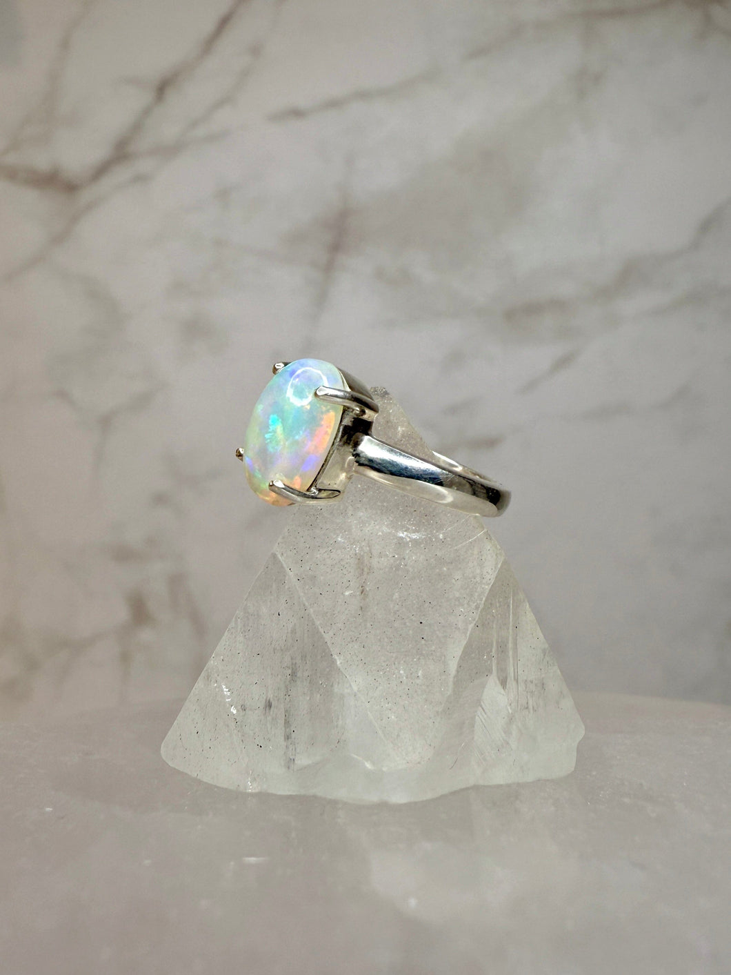 WHITE ETHIOPIAN OPAL SILVER RING (NO. 11) SIZE: 48.5 The Crystal Avenues 