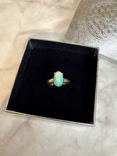 Indlæs billede til gallerivisning WHITE ETHIOPIAN OPAL SILVER RING (NO. 11) SIZE: 48.5 The Crystal Avenues 
