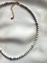 Indlæs billede til gallerivisning WHITE HOWLITE CHOKER NECKLACE Necklace The Crystal Avenues 
