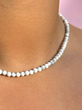 Indlæs billede til gallerivisning WHITE HOWLITE CHOKER NECKLACE Necklace The Crystal Avenues 
