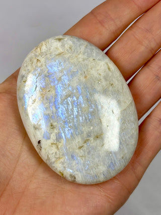 WHITE MOONSTONE PALM STONE (1) Palm stone The Crystal Avenues 