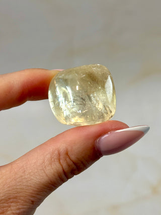 YELLOW OPTICAL CALCITE (1) Tumble Stone The Crystal Avenues 