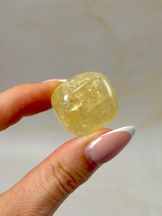 YELLOW OPTICAL CALCITE (4) Tumble Stone The Crystal Avenues 