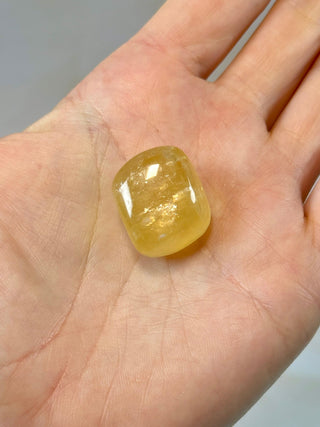 YELLOW OPTICAL CALCITE (8) Tumble Stone The Crystal Avenues 