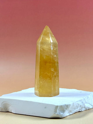 YELLOW OPTICAL CALCITE TOWER (2) Palmstone The Crystal Avenues 