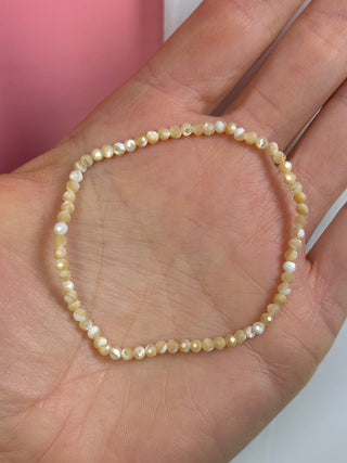 YELLOW TROCHIDAE SHELL FACET STRETCH BRACELET Bracelet The Crystal Avenues 