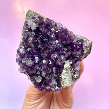 Load image into Gallery viewer, AMETHYST CLUSTER EXTRA QUALITY (3) Druze The Crystal Avenues 
