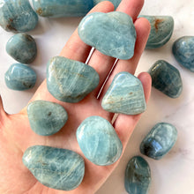 Load image into Gallery viewer, AQUAMARINE TUMBLE STONE The Crystal Avenues 
