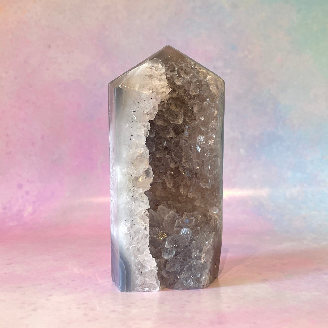 DRUZY AGATE TOWER (H) The Crystal Avenues 