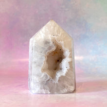 Indlæs billede til gallerivisning DRUZY AGATE TOWER (N) The Crystal Avenues 
