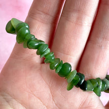 Indlæs billede til gallerivisning GREEN JADE CHIP BRACELET Bracelet The Crystal Avenues 
