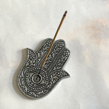 Indlæs billede til gallerivisning HAND OF FATIMA INCENSE HOLDER SILVER The Crystal Avenues 
