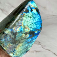 Load image into Gallery viewer, LABRADORITE FREEFORM (12) tumble stone The Crystal Avenues 
